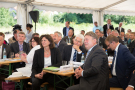 Hören gespannt zu - Ilse Aigner, Bayerische Wirtschaftsministerin, Dr. Bernhard Widmann, Leiter des TFZ und Helmut Brunner, Bayerischer Landwirtschaftsminister